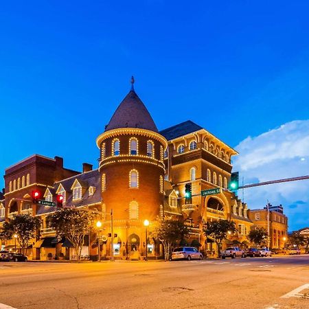 Windsor Hotel, Ascend Hotel Collection Americus Ngoại thất bức ảnh